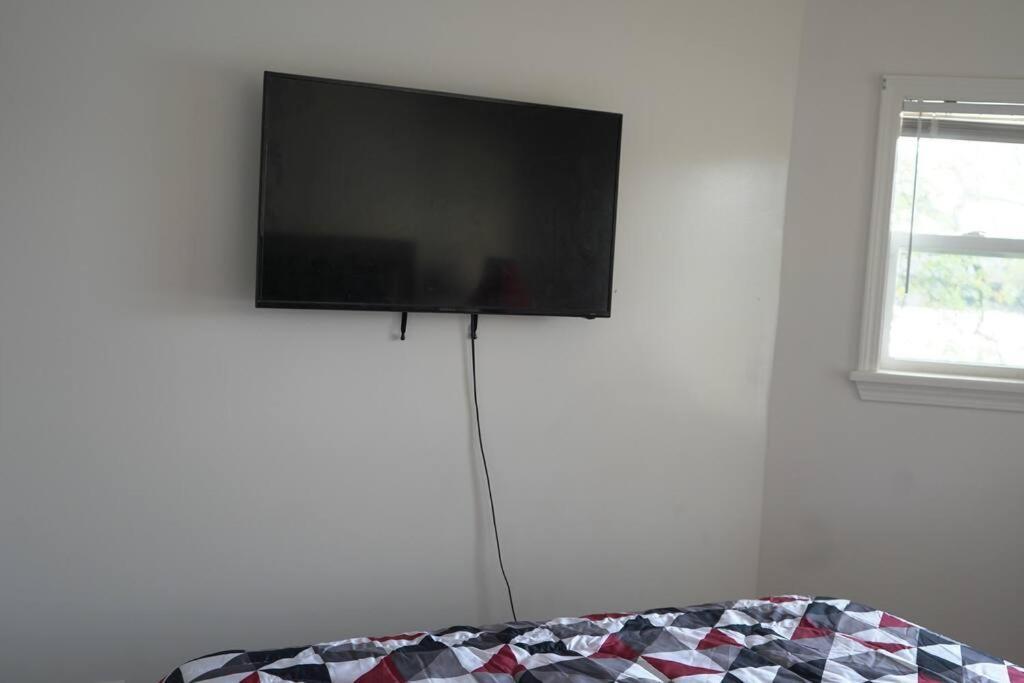 Ferienwohnung Queen Bed Beautiful Sunset w River view Fast WiFi Troy Exterior foto